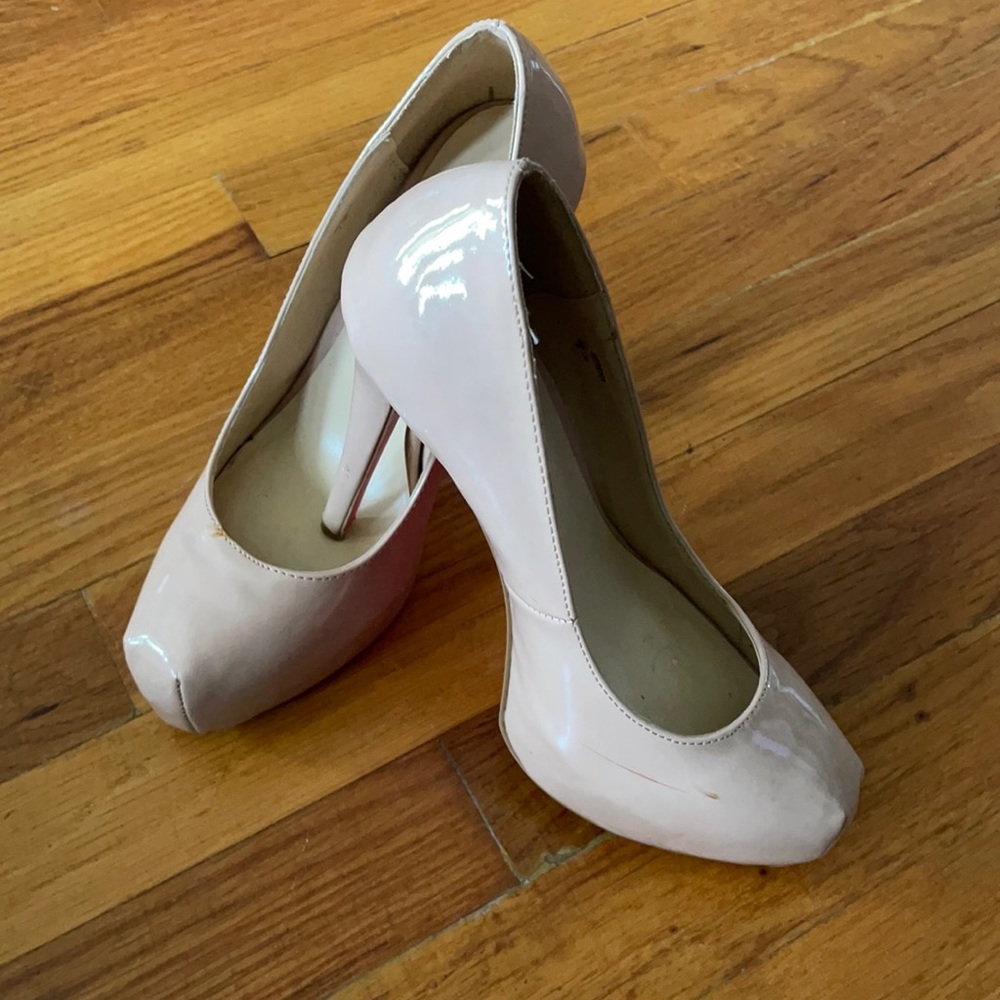 Tan heels